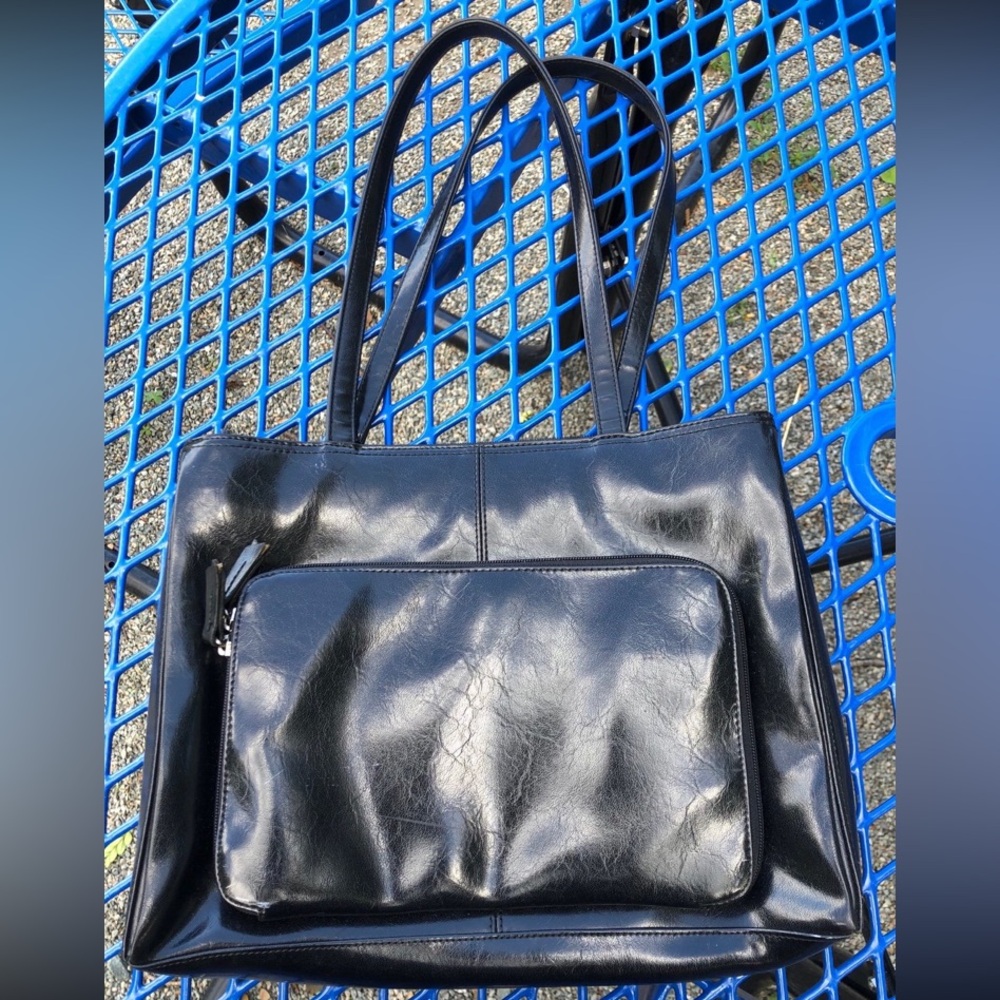 Liz Claiborne Shoulder Bag